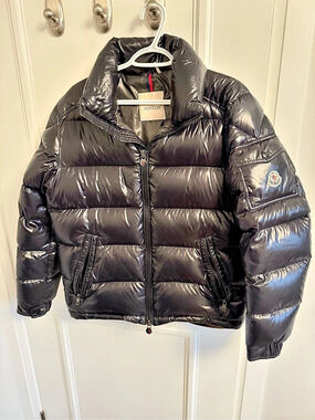 Moncler Maya Short Down Jacket Black Puffer Size 2